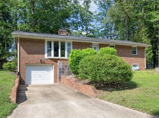 3405 N Radford Dr, Hopewell, VA 23860
