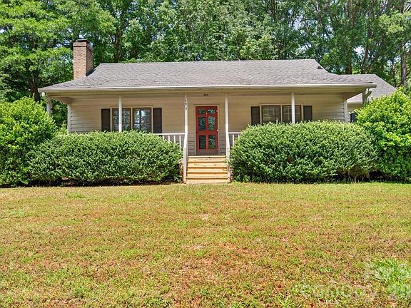 2nd image of 7615 Alexander Rd