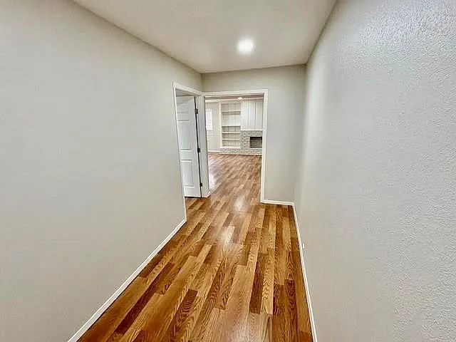 3 bed, 2.0 bath, 1260 sqft, $1,850 — Photo 4