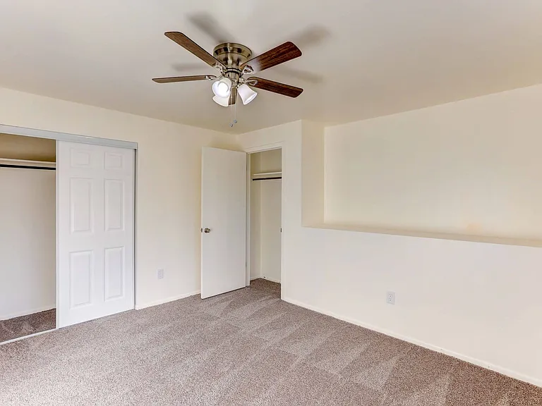 Heritage Apartments — Photo 21
