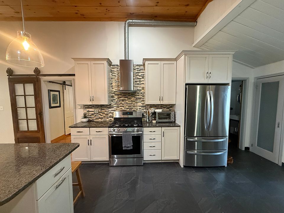 1st image of 50 Walnut St