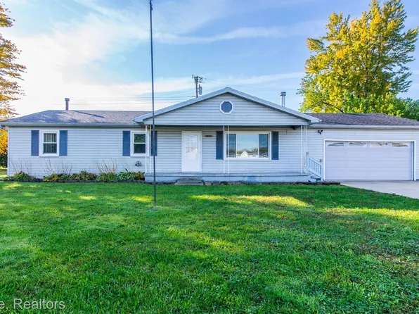 258 Roosevelt St, Dundee, MI 48131