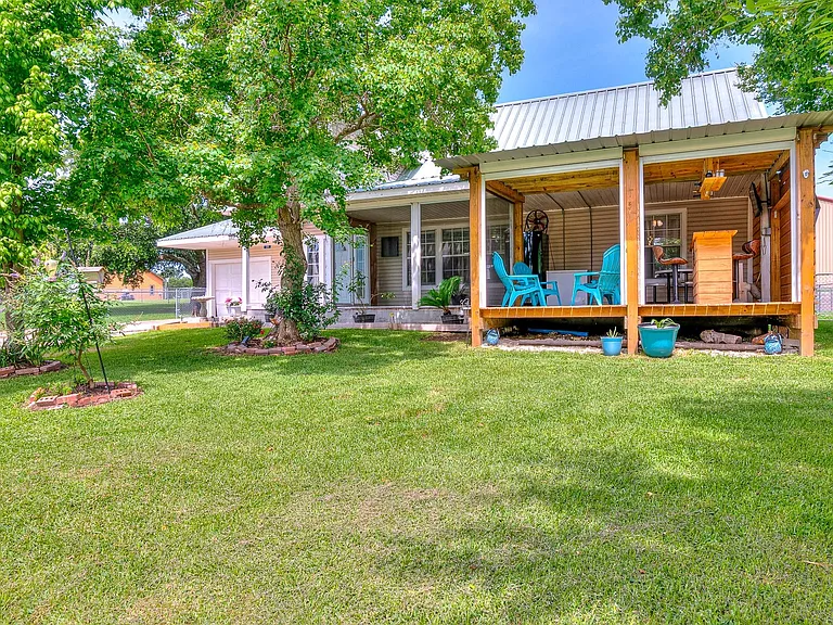 20 Clearview St — Photo 30