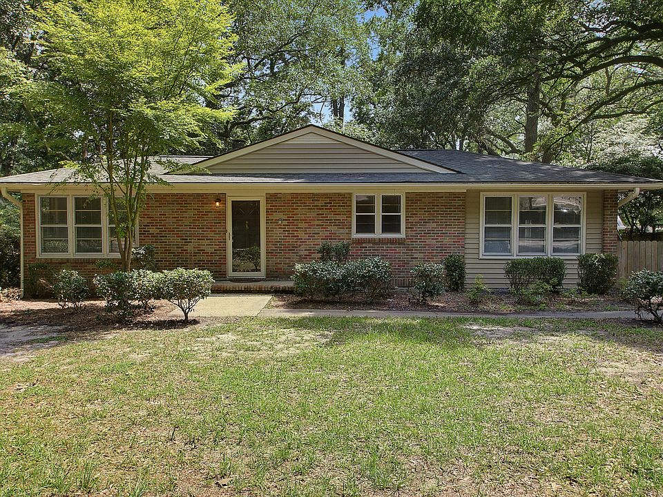 1st image of 114 Live Oak Rd