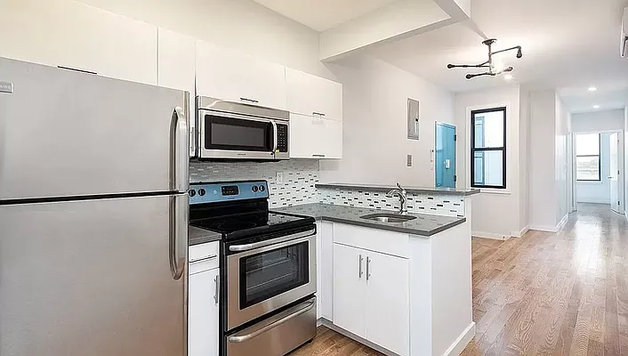 Rented by WaterStone Group, LLC | media 16