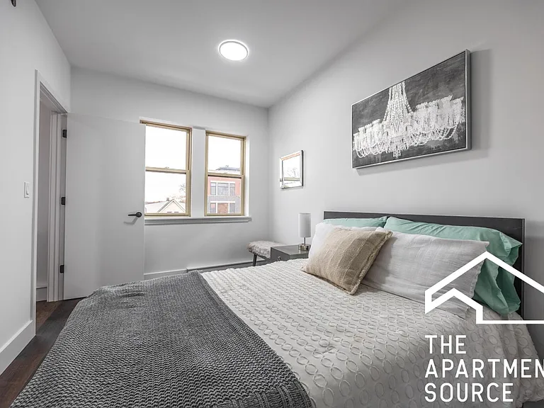 1556 W Hollywood Ave #3 — Photo 9
