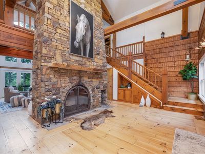 198 Ranch Road Road, Saddlebrooke, MO, 65630