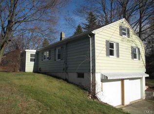 21A Taagan Point Rd, Danbury, CT 06811