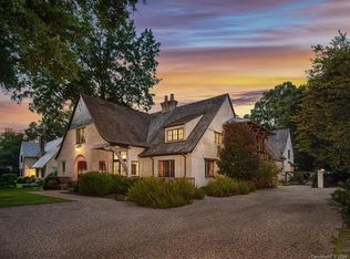 2301 Radcliffe Ave, Charlotte, NC 28207