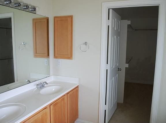 3rd image of 5204 Alpine Meadows Dr