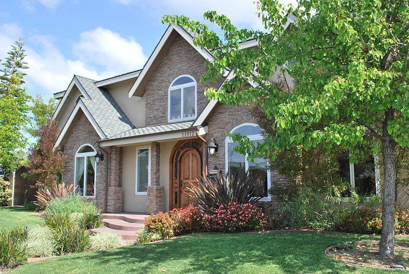 Rossmoor Custom Home on Huge Lot