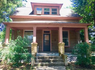 208 E 4th St, Claremore, OK 74017