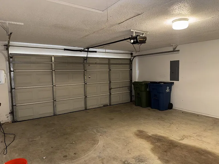 2029 Laney Dr — Photo 14
