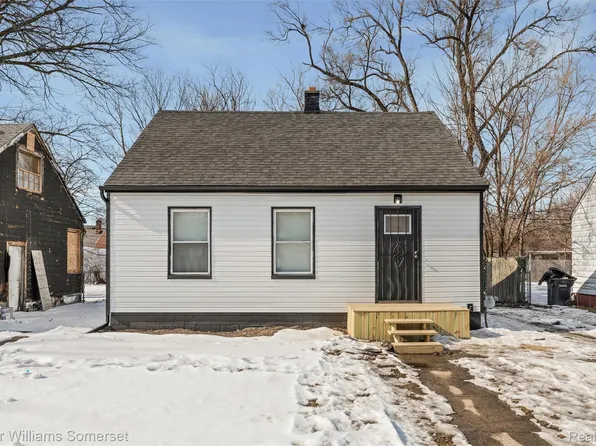 19161 Oakfield St, Detroit, MI 48235