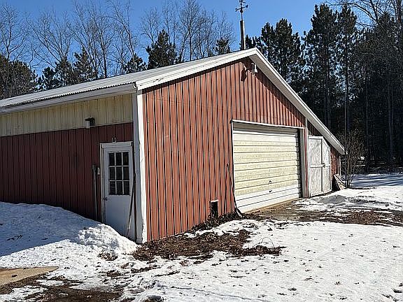 2nd image of 7402 N Oceana Dr