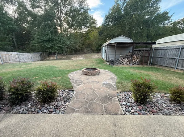 6988 Regatta Dr, Shreveport, LA 71107