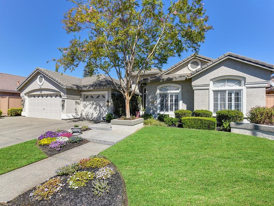 1st image of 217 Heredia Ct