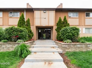880 E Old Willow Rd APT 169, Prospect Heights, IL 60070