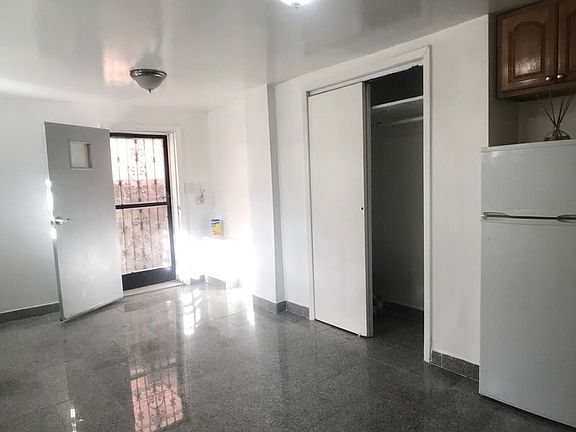 5th image of 31-12 46th St #1B