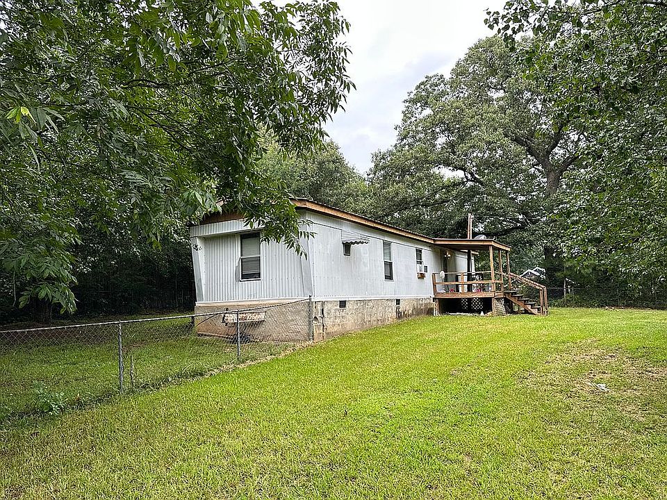 2nd image of 1039 B Bailey Rd
