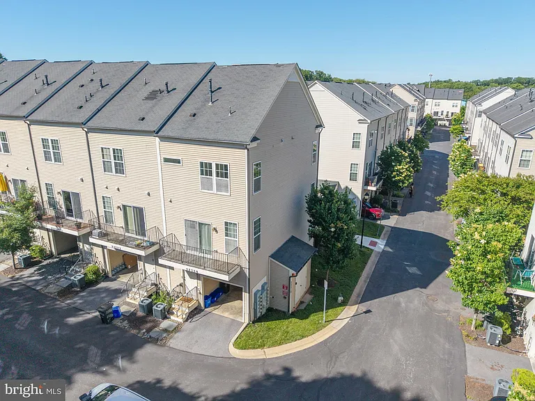 22520 Phillips St #401 — Photo 8