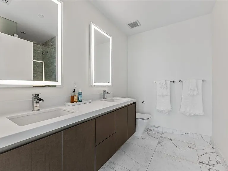 851 NE 1st Ave #4100 — Photo 7