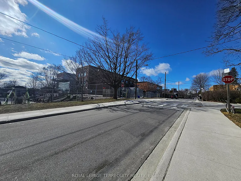 401 Winnett Ave #3 — Photo 31