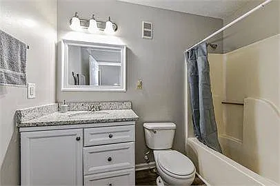 242 Hoskins Mill Ln — Photo 3