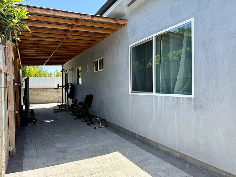 2428 N Lincoln St #101 — Photo 30
