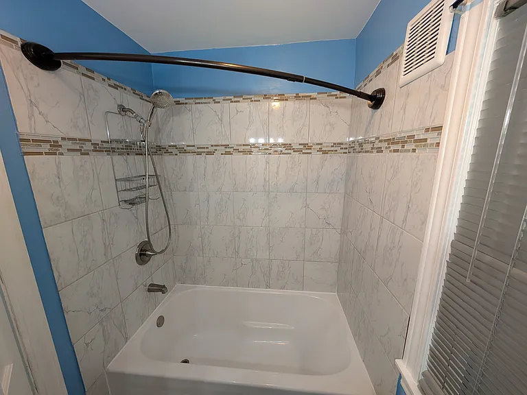 1749 Margaret Ave SE — Photo 17