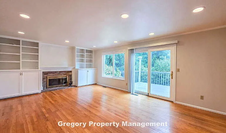 16316 NE 46th Ct — Photo 23