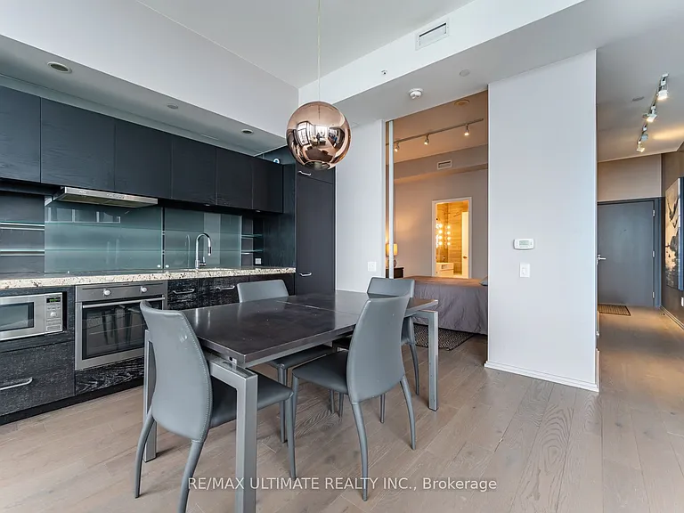45 Charles St E #5115 — Photo 13