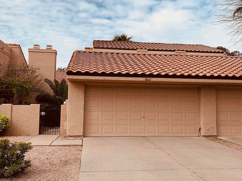 1st image of 1732 N Sierra Vista Dr