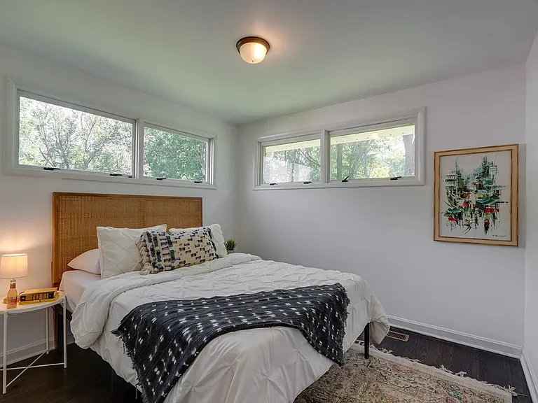 925 Camellia Dr — Photo 10