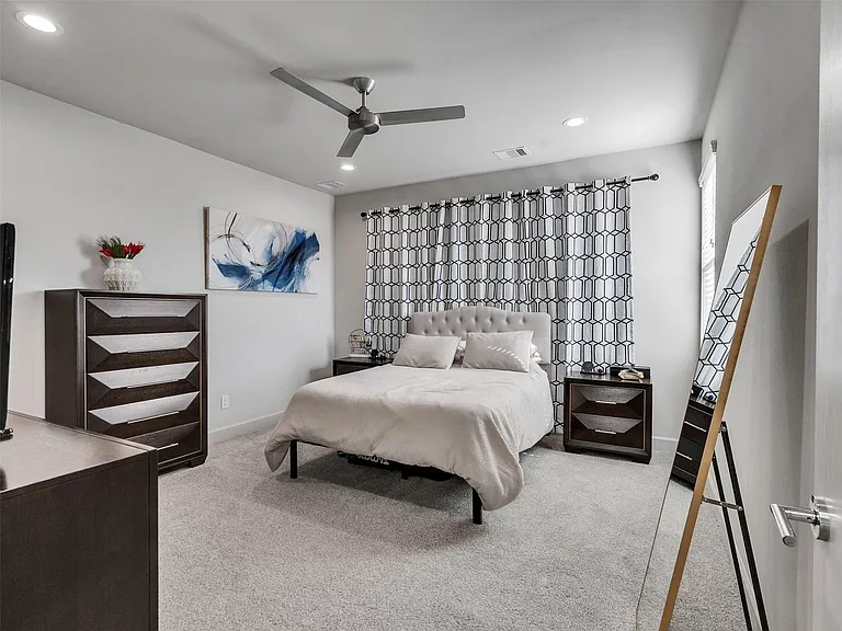 5702 Rucio Ln — Photo 13