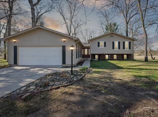 111 Blenheim Dr, Spring Arbor, MI 49283