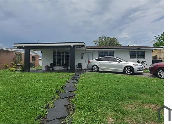 2825 SW 4th Ct