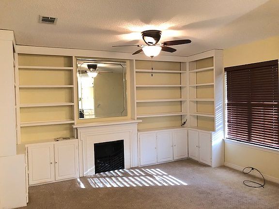 Living Room_01282019