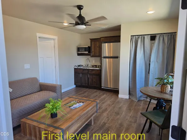 7871 Houston Loop, White City, OR 97503