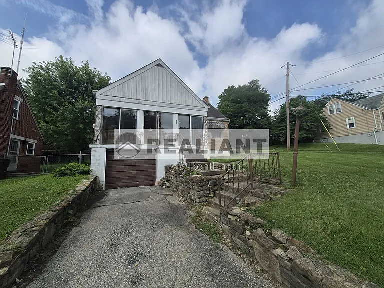 501 Hallam Ave — Photo 17