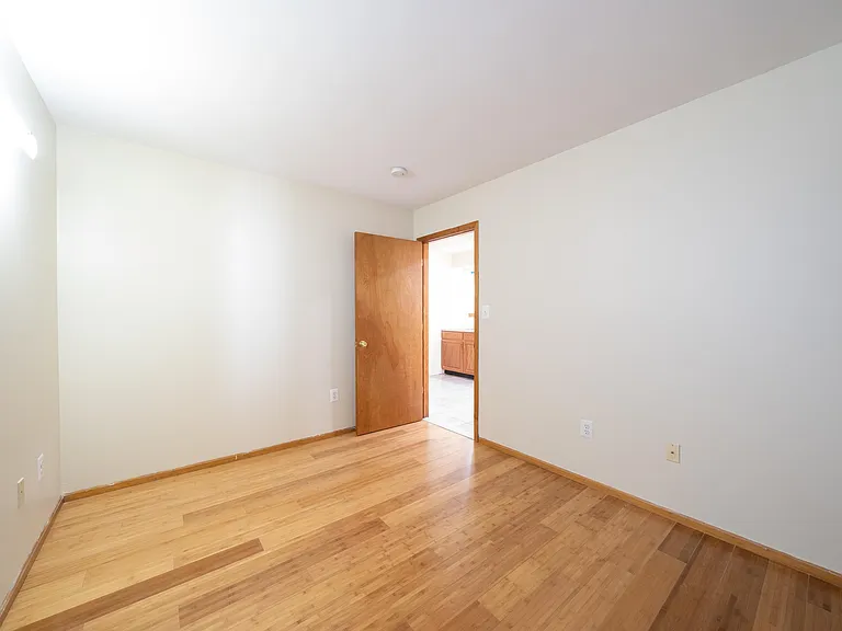 149 Hobart Ave #1 — Photo 15