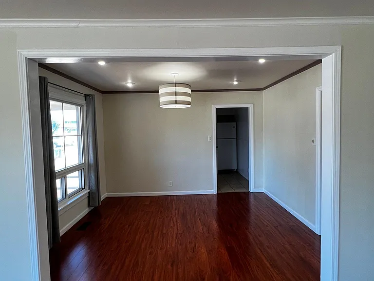 600 2nd Ave — Photo 8