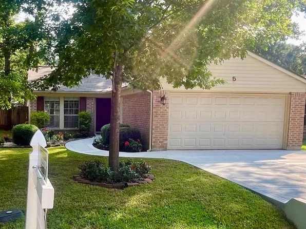 5 Redberry Court, The Woodlands, TX 77381