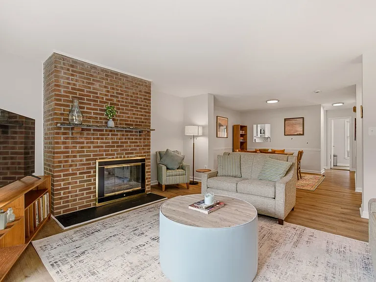 1608 Key Blvd — Photo 4