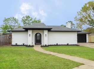 14041 Utopia Dr, Sugar Land, TX 77498
