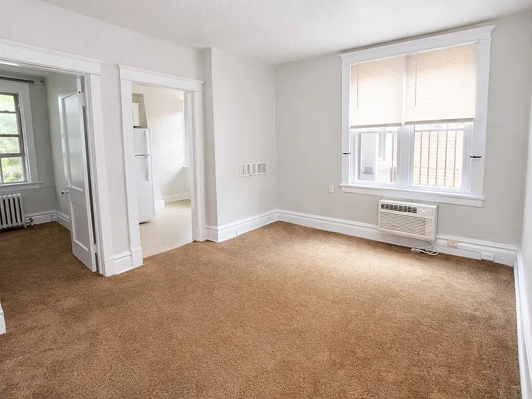 334 Melwood Ave — Photo 1