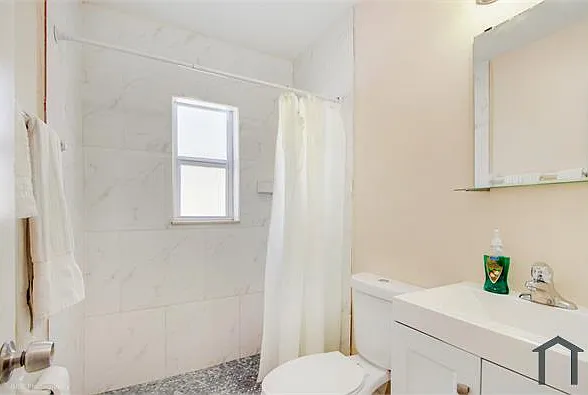 518 SW 7th Ave — Photo 6