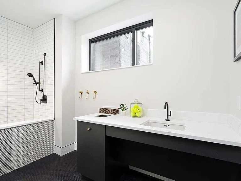 The Bohen Apartments — Photo 22