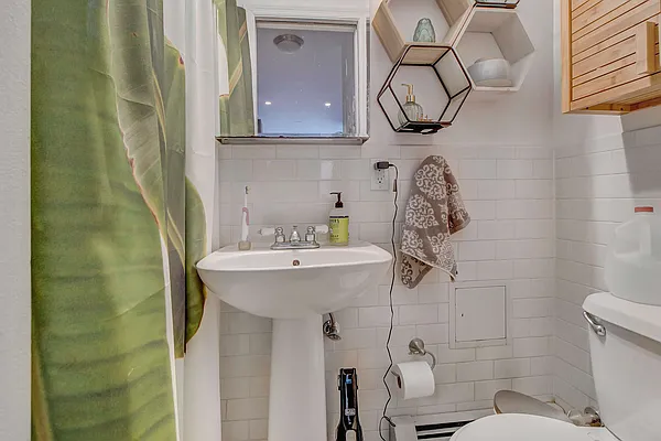 Rented by Compass | media 20