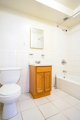 Rented by Compass | media 7